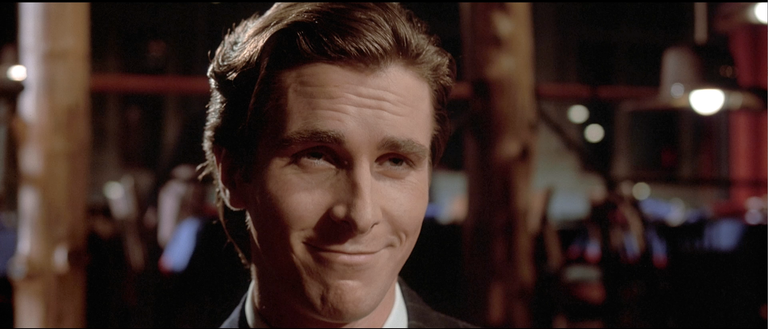 “AXE-SHARP SATIRE: MARY HARRON REFLECTS ON 25 YEARS OF AMERICAN PSYCHO’S HEARTLESS HUMOR” BY MIA LEE VICINO (LETTERBOXD)